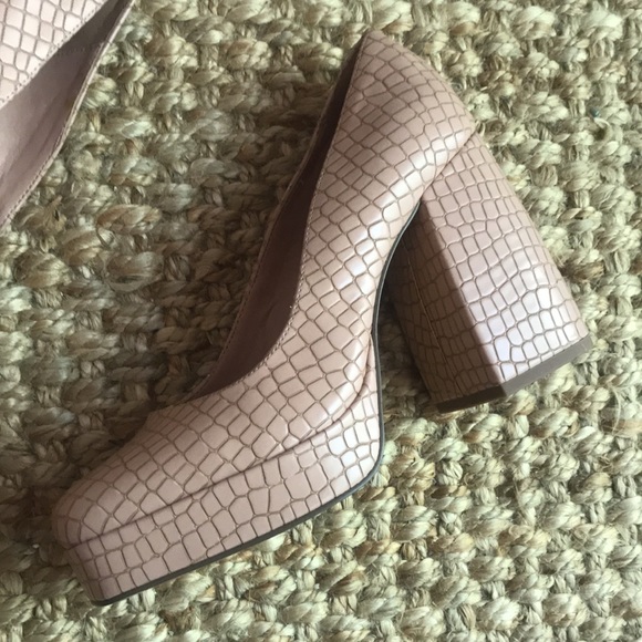 New: Nordstrom Katy Perry Collection Uplift Pump. Size 8 no box - Picture 5 of 13